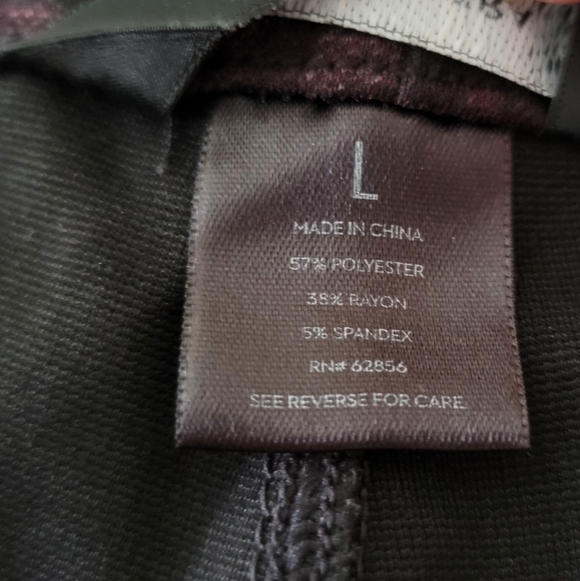 Plaid Leggings in Black and Purple Size Large - Picture 4 of 6